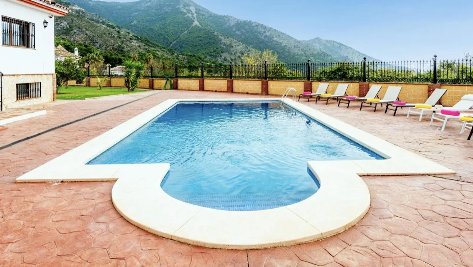 Villa Piscina Privada, Vistas Al Mar Y Montana Mijas