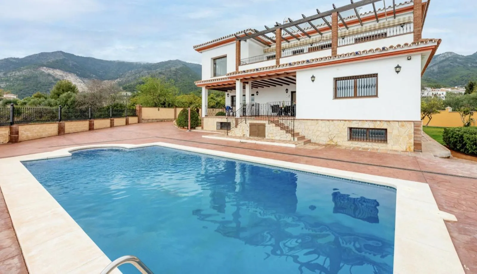 Villa Piscina Privada, Vistas Al Mar Y Montana Mijas