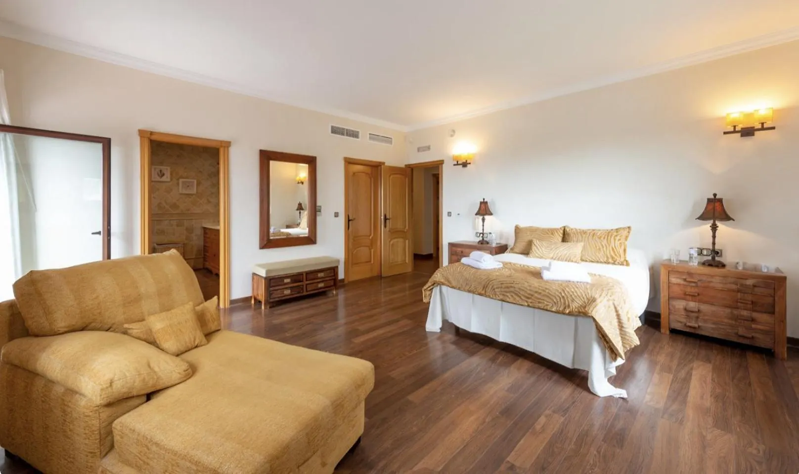 Villa Piscina Privada, Vistas Al Mar Y Montana Mijas