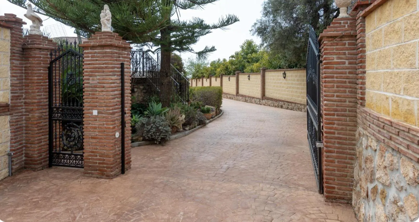 Villa Piscina Privada, Vistas Al Mar Y Montana Mijas